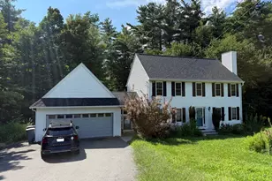 9 Bancroft St, Pepperell, MA 01463 - Photo 1