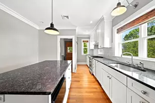 39 Ainsworth St, Boston, MA 02131 - Photo 7