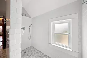39 Ainsworth St, Boston, MA 02131 - Photo 17