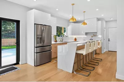 409 Pearl St, Reading, MA 01867 - Photo 11