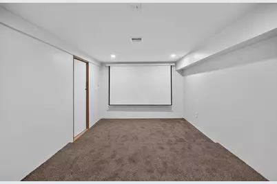 409 Pearl St, Reading, MA 01867 - Photo 35