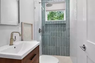 409 Pearl St, Reading, MA 01867 - Photo 9