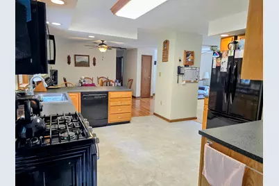 388 Sherbert Rd, Ashburnham, MA 01430 - Photo 9