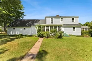 14 Whitehill St, Taunton, MA 02780 - Photo 5