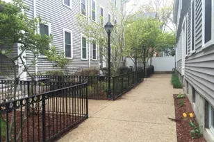 7 Mullins Ct, Cambridge, MA 02141 - Photo 1