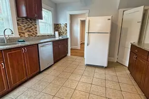 1186 Chestnut St, Newton, MA 02464 - Photo 9