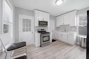 48 Washington St, Lawrence, MA 01841 - Photo 9
