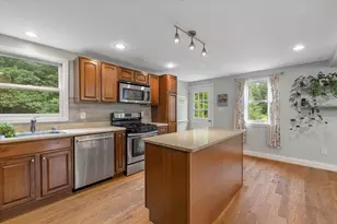 140 Burrage St, Lunenburg, MA 01462 - Photo 7