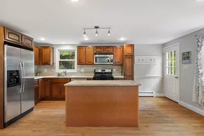 140 Burrage St, Lunenburg, MA 01462 - Photo 9