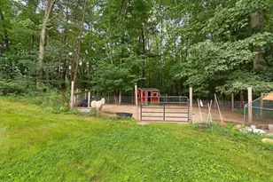 140 Burrage St, Lunenburg, MA 01462 - Photo 35