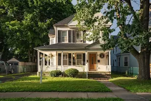 51 View St, Holyoke, MA 01040 - Photo 1