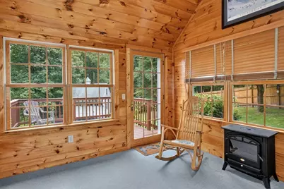 126 Arizona Ave, Holden, MA 01520 - Photo 13