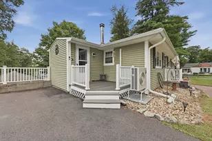 4 Olive Dr, Leominster, MA 01453 - Photo 3