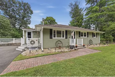4 Olive Dr, Leominster, MA 01453 - Photo 1