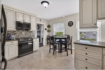 103 B, Lowell, MA 01851 - Photo 9