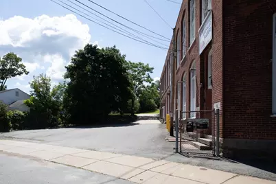 15 Shaw St, Fall River, MA 02724 - Photo 33
