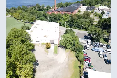 15 Shaw St, Fall River, MA 02724 - Photo 5