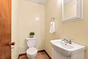 73 Bridge St, Northampton, MA 01039 - Photo 15