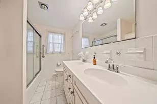 197 Circuit St, Hanover, MA 02339 - Photo 25