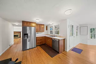 197 Circuit St, Hanover, MA 02339 - Photo 7