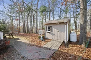 197 Circuit St, Hanover, MA 02339 - Photo 33