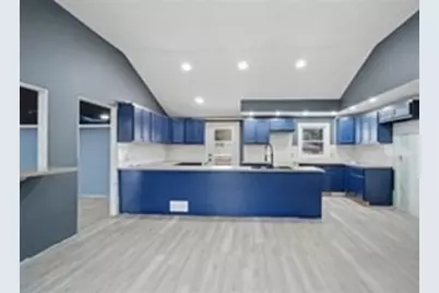 71 Sun Valley Rd, Holyoke, MA 01040 - Photo 9