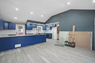 71 Sun Valley Rd, Holyoke, MA 01040 - Photo 9