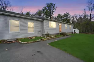 71 Sun Valley Rd, Holyoke, MA 01040 - Photo 1