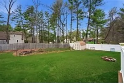 71 Sun Valley Rd, Holyoke, MA 01040 - Photo 21