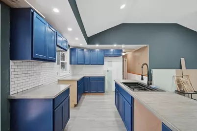 71 Sun Valley Rd, Holyoke, MA 01040 - Photo 13