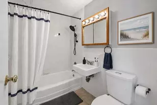 26 Waverly St, Boston, MA 02135 - Photo 27