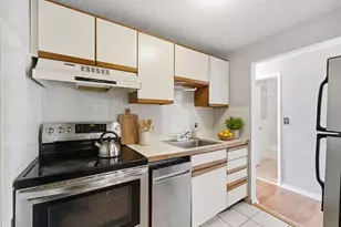 26 Waverly St, Boston, MA 02135 - Photo 13