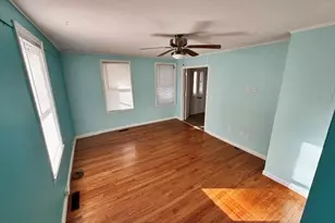 11 Maple Ave, Northampton, MA 01060 - Photo 11