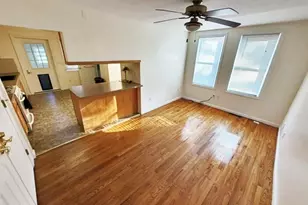 11 Maple Ave, Northampton, MA 01060 - Photo 9