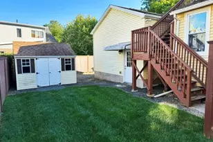 11 Maple Ave, Northampton, MA 01060 - Photo 5