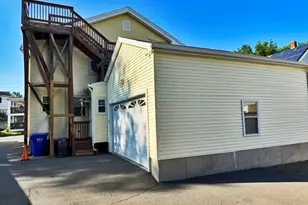 11 Maple Ave, Northampton, MA 01060 - Photo 3