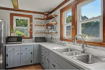 66 Glendale St, Easthampton, MA 01027 - Photo 9