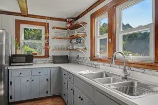 66 Glendale St, Easthampton, MA 01027 - Photo 9