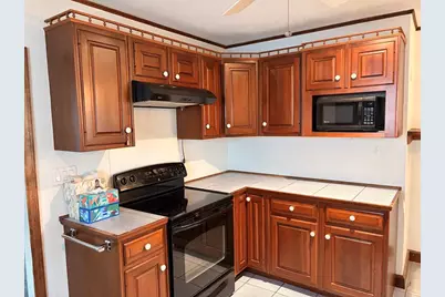 12 Tolman St #-, Waltham, MA 02453 - Photo 3
