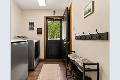 75 Acorn St, New Bedford, MA 02740 - Photo 15