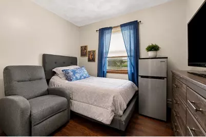 75 Acorn St, New Bedford, MA 02740 - Photo 13