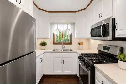 75 Acorn St, New Bedford, MA 02740 - Photo 5