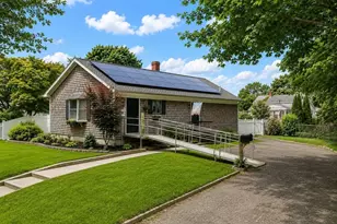 75 Acorn St, New Bedford, MA 02740 - Photo 1