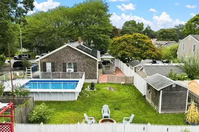 75 Acorn St, New Bedford, MA 02740 - Photo 27
