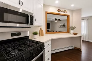 75 Acorn St, New Bedford, MA 02740 - Photo 7
