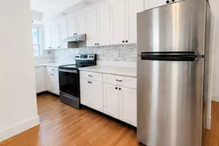 1083 Sumner Ave, Springfield, MA 01118 - Photo 7