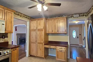 162 June St, Worcester, MA 01602 - Photo 3