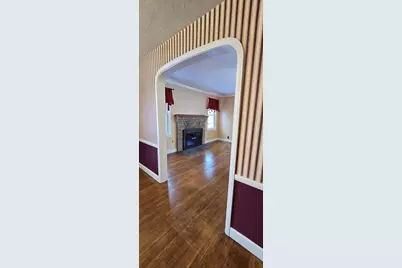 162 June St, Worcester, MA 01602 - Photo 13