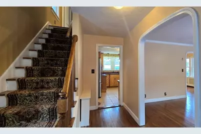 162 June St, Worcester, MA 01602 - Photo 5