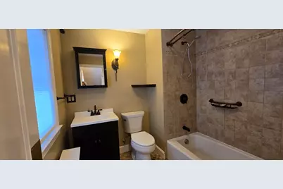 162 June St, Worcester, MA 01602 - Photo 27